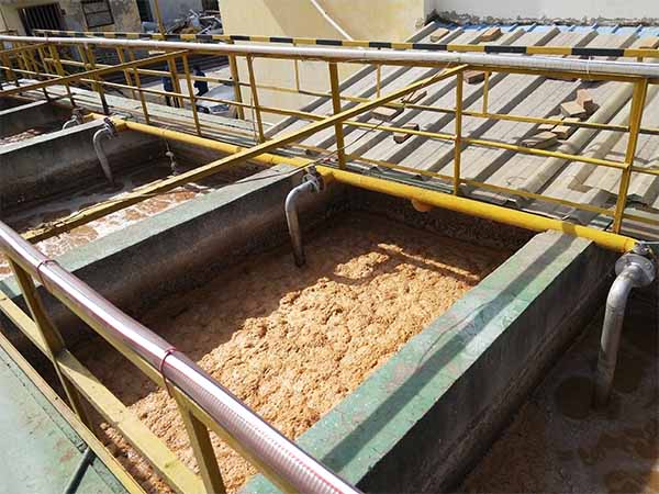 污水處理現(xiàn)場 污水處理現(xiàn)場