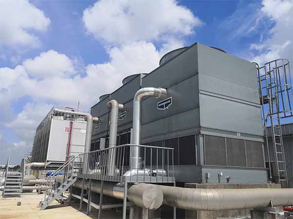 冷卻塔現(xiàn)場(chǎng) 冷卻塔現(xiàn)場(chǎng)