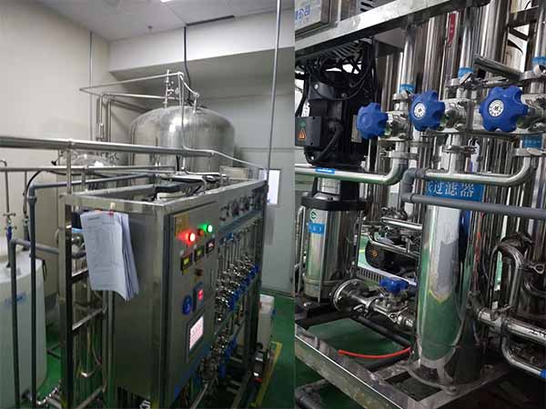 生物制藥廢水處理現(xiàn)場(chǎng) 生物制藥廢水處理現(xiàn)場(chǎng)